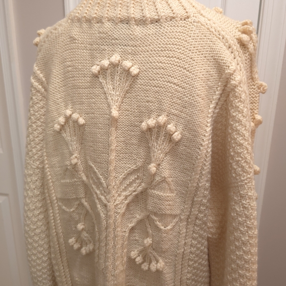 AVOCA Collection County Wicklow, IRELAND Handknit ARANSweater VINTAGE L/XL - Picture 7 of 10